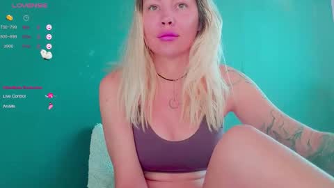 Franky online show from October 19, 2025, 2:34 am