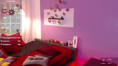 Snapshot of fransheskarossi chatting on January 8, 2025, 9:23 pm Fransheska online show from January 8, 2025, 9:23 pm