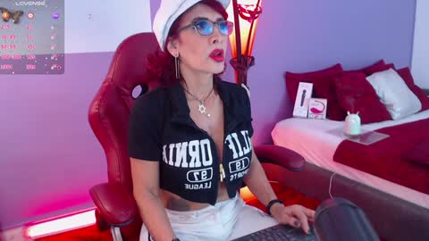 Snapshot of fransheskarossi chatting on January 23, 2025, 12:19 pm Fransheska online show from January 23, 2025, 12:19 pm