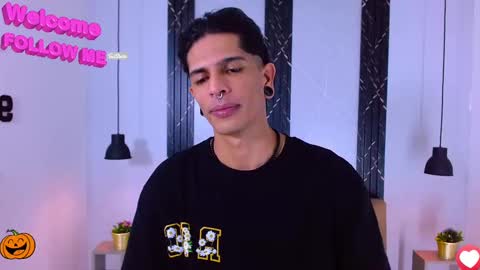 Snapshot of franvill_trato chatting on October 11, 2025, 8:29 pm Franvill trato online show from October 11, 2025, 8:29 pm