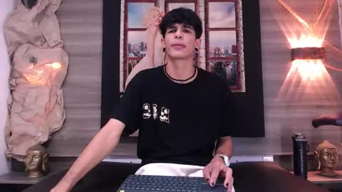 Snapshot of franvill_trato chatting on October 25, 2025, 7:41 pm Franvill trato online show from October 25, 2025, 7:41 pm