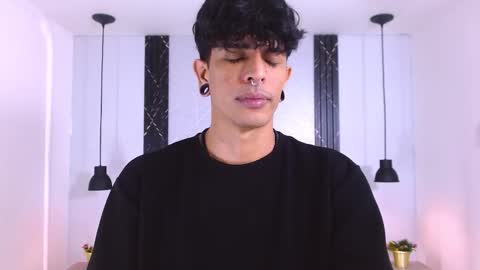 Snapshot of franvill_trato chatting on October 27, 2025, 7:51 pm Franvill trato online show from October 27, 2025, 7:51 pm