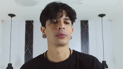 Snapshot of franvill_trato chatting on November 9, 2025, 5:33 pm Franvill trato online show from November 9, 2025, 5:33 pm