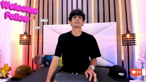 Snapshot of franvill_trato chatting on November 29, 2025, 7:17 pm Franvill trato online show from November 29, 2025, 7:17 pm