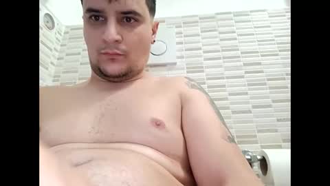 fraromeo2 online show from February 10, 2025, 4:58 pm