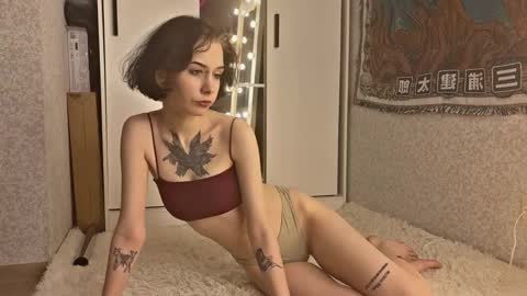 mistress Bastet and  mintcola online show from October 6, 2025, 11:46 pm