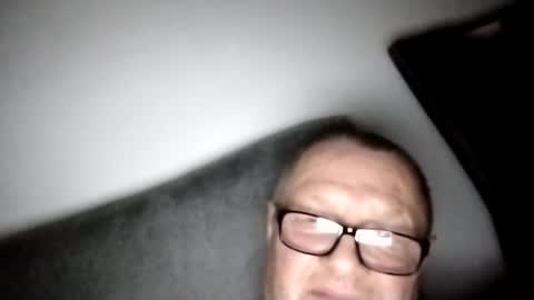 Wolfi online show from January 31, 2025, 2:49 pm