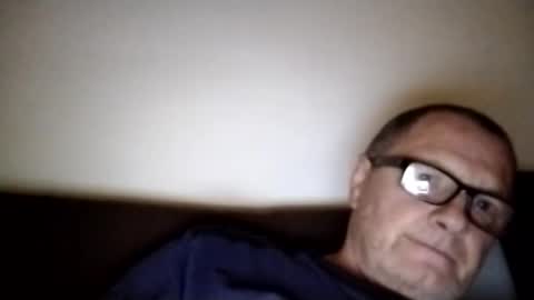 Wolfi online show from October 19, 2025, 6:25 am