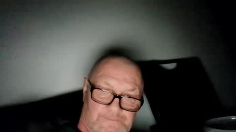 Wolfi online show from February 4, 2026, 7:14 am