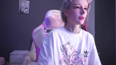 Asya UwU   online show from January 8, 2026, 8:22 pm