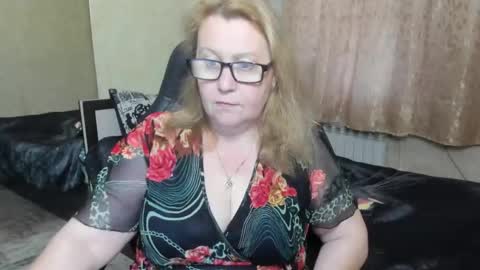FrauMartha online show from December 2, 2025, 11:15 am