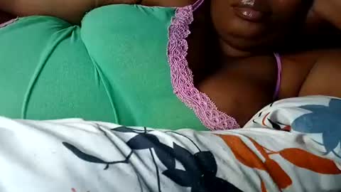 freaky08 online show from December 8, 2024, 7:43 pm