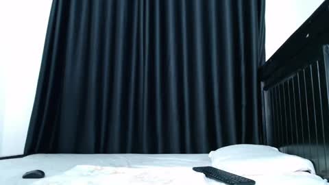 freaky_bunnies online show from May 7, 2026, 8:14 pm