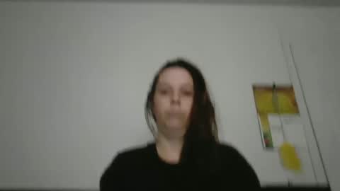 freckles232399 online show from April 5, 2026, 7:33 pm