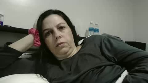 freckles232399 online show from April 14, 2026, 2:45 pm