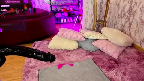 Snapshot of frecklesofcolors_ chatting on January 26, 2025, 6:59 am - IG AnicolorsLive X AnicolorsLive - online show from January 26, 2025, 6:59 am