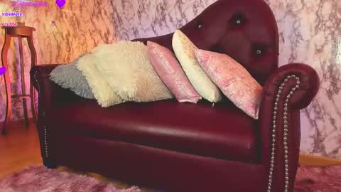 Snapshot of frecklesofcolors_ chatting on February 27, 2025, 6:50 am - IG AnicolorsLive X AnicolorsLive - online show from February 27, 2025, 6:50 am