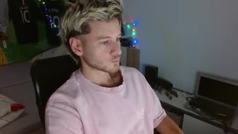 Frederick Perin online show from December 19, 2025, 12:34 pm