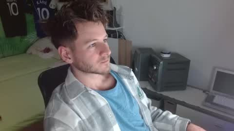 Snapshot of freddy_star chatting on April 23, 2026, 1:35 pm Frederick Perin online show from April 23, 2026, 1:35 pm