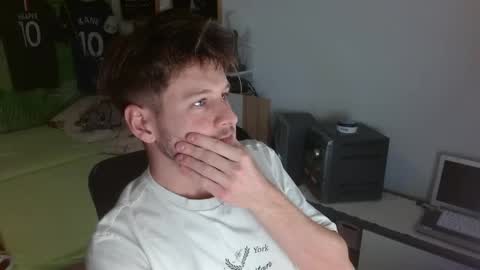 Snapshot of freddy_star chatting on April 26, 2026, 2:26 pm Frederick Perin online show from April 26, 2026, 2:26 pm