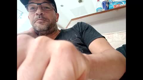 Snapshot of frederic94370 chatting on June 10, 2026, 10:47 am frederic94370 online show from June 10, 2026, 10:47 am