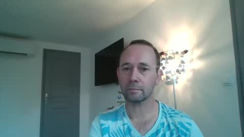 fredodu41 online show from December 22, 2024, 12:38 pm