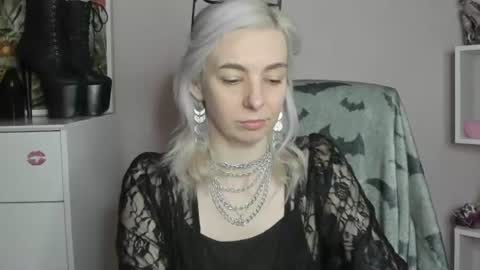 Snapshot of freeanne chatting on July 7, 2026, 8:29 am Anne online show from July 7, 2026, 8:29 am