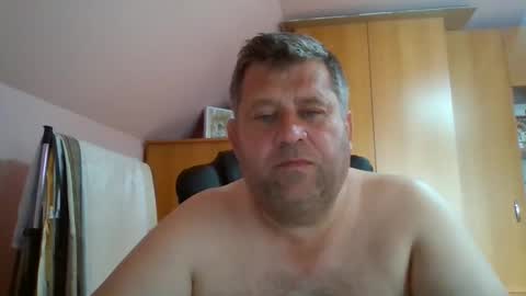 freeboy80180 online show from September 10, 2025, 3:23 pm