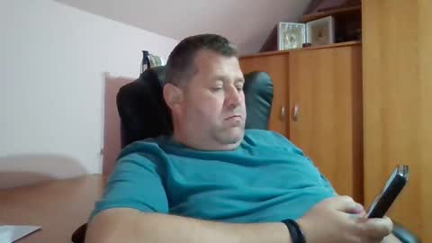 Snapshot of freeboy80180 chatting on November 19, 2025, 2:39 pm freeboy80180 online show from November 19, 2025, 2:39 pm