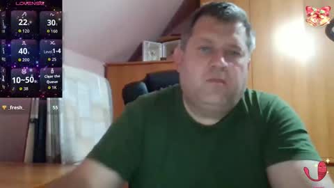 Snapshot of freeboy80180 chatting on December 2, 2025, 3:18 pm freeboy80180 online show from December 2, 2025, 3:18 pm