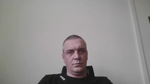 Snapshot of freezone82 chatting on February 23, 2026, 8:33 am freezone82 online show from February 23, 2026, 8:33 am