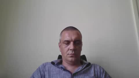 Snapshot of freezone82 chatting on June 10, 2026, 12:59 pm freezone82 online show from June 10, 2026, 12:59 pm