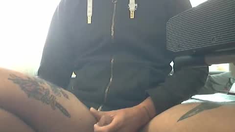 frenchpapalover online show from November 13, 2025, 8:13 am