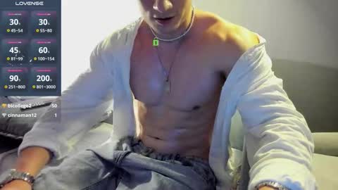 Alex or Andrzej online show from November 24, 2025, 7:46 pm