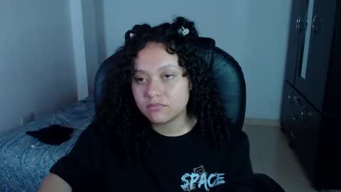 Louise  online show from December 29, 2024, 10:23 am