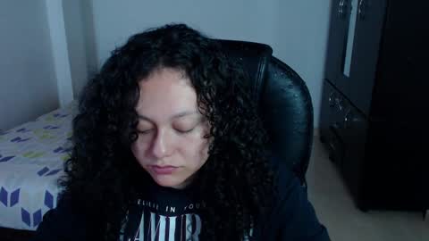 Louise  online show from January 14, 2025, 4:36 am