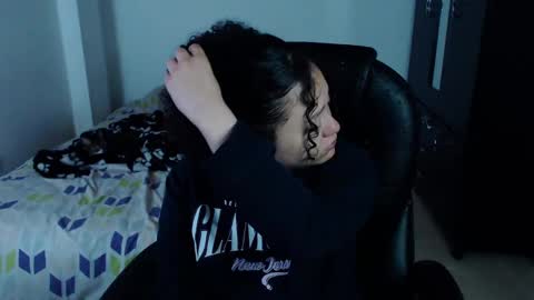 Louise  online show from March 7, 2025, 10:56 am