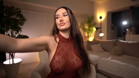 Freya online show from December 1, 2024, 6:30 pm