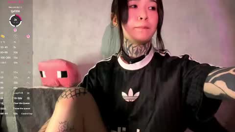 freyablow online show from July 24, 2026, 3:54 pm