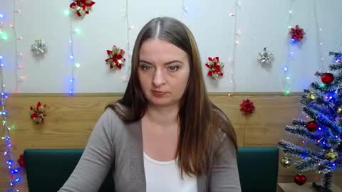 Snapshot of freyadak chatting on December 22, 2024, 3:22 pm FreyaDak online show from December 22, 2024, 3:22 pm