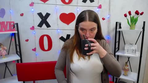 Snapshot of freyadak chatting on February 12, 2025, 2:03 am FreyaDak online show from February 12, 2025, 2:03 am