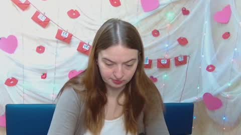 Snapshot of freyadak chatting on February 16, 2025, 6:10 am FreyaDak online show from February 16, 2025, 6:10 am