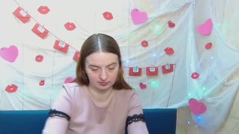 Snapshot of freyadak chatting on February 18, 2025, 12:37 am FreyaDak online show from February 18, 2025, 12:37 am