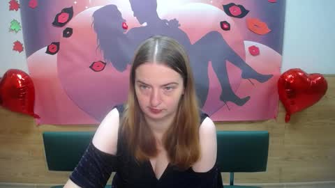 Snapshot of freyadak chatting on October 5, 2025, 5:06 am FreyaDak online show from October 5, 2025, 5:06 am