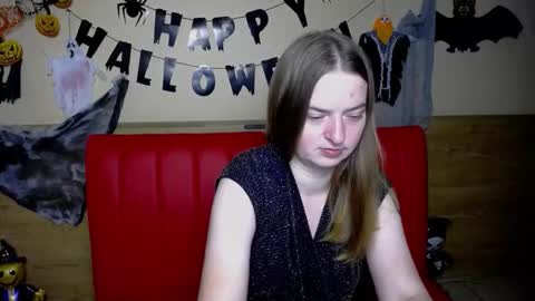 Snapshot of freyadak chatting on November 1, 2025, 12:07 pm FreyaDak online show from November 1, 2025, 12:07 pm