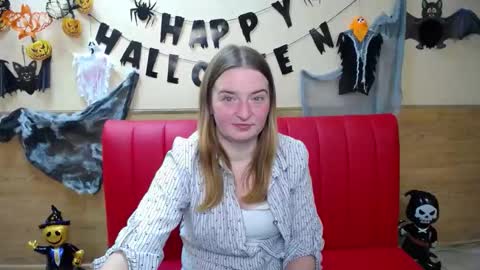 Snapshot of freyadak chatting on November 3, 2025, 6:09 pm FreyaDak online show from November 3, 2025, 6:09 pm