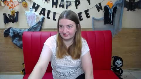 Snapshot of freyadak chatting on November 10, 2025, 6:18 pm FreyaDak online show from November 10, 2025, 6:18 pm