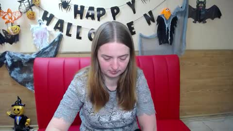 Snapshot of freyadak chatting on November 13, 2025, 6:40 pm FreyaDak online show from November 13, 2025, 6:40 pm