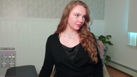 Snapshot of freyafux chatting on July 25, 2026, 10:18 pm Miss Freya online show from July 25, 2026, 10:18 pm