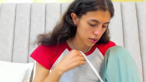 FREYA online show from February 12, 2025, 1:19 am